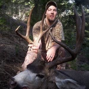 Meet your Posher, Cayd